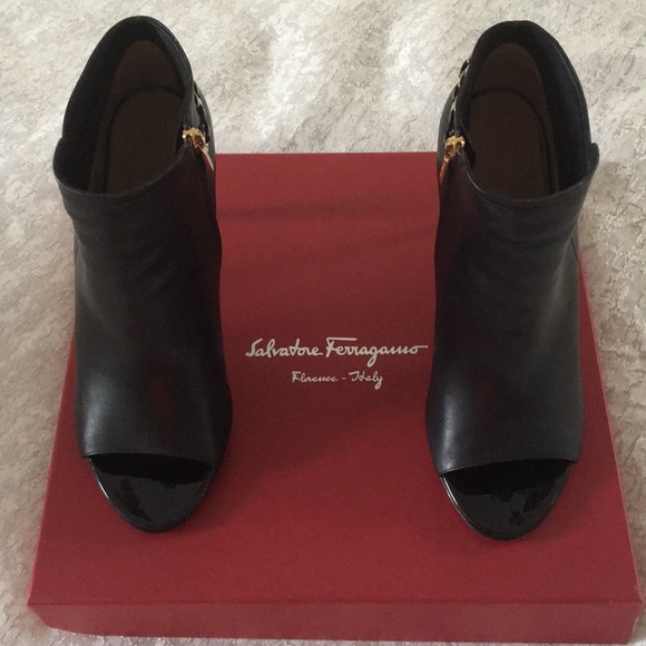 Ankle boots - Picture 4 of 9